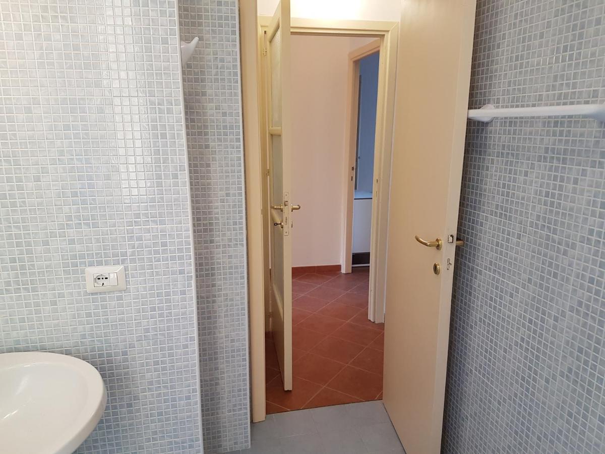 Beb Antium Bed and Breakfast Anzio Exteriör bild